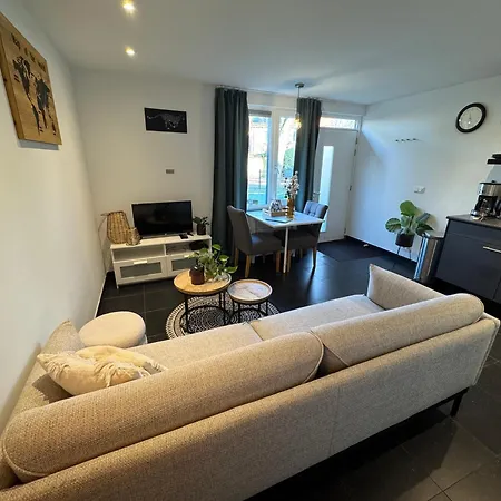 Vakantiewoning Aan De Kust 16 아파트 *