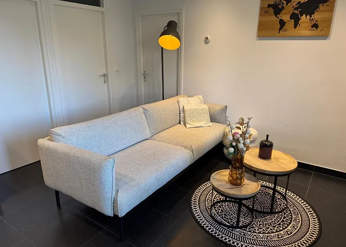 Vakantiewoning Aan De Kust 16 에크몬드안지